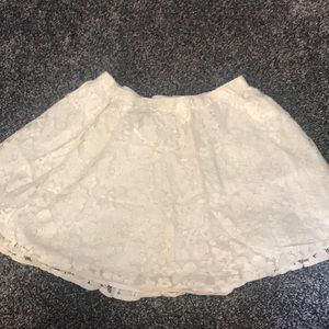 Lace - lined skirt (Abercrombie)